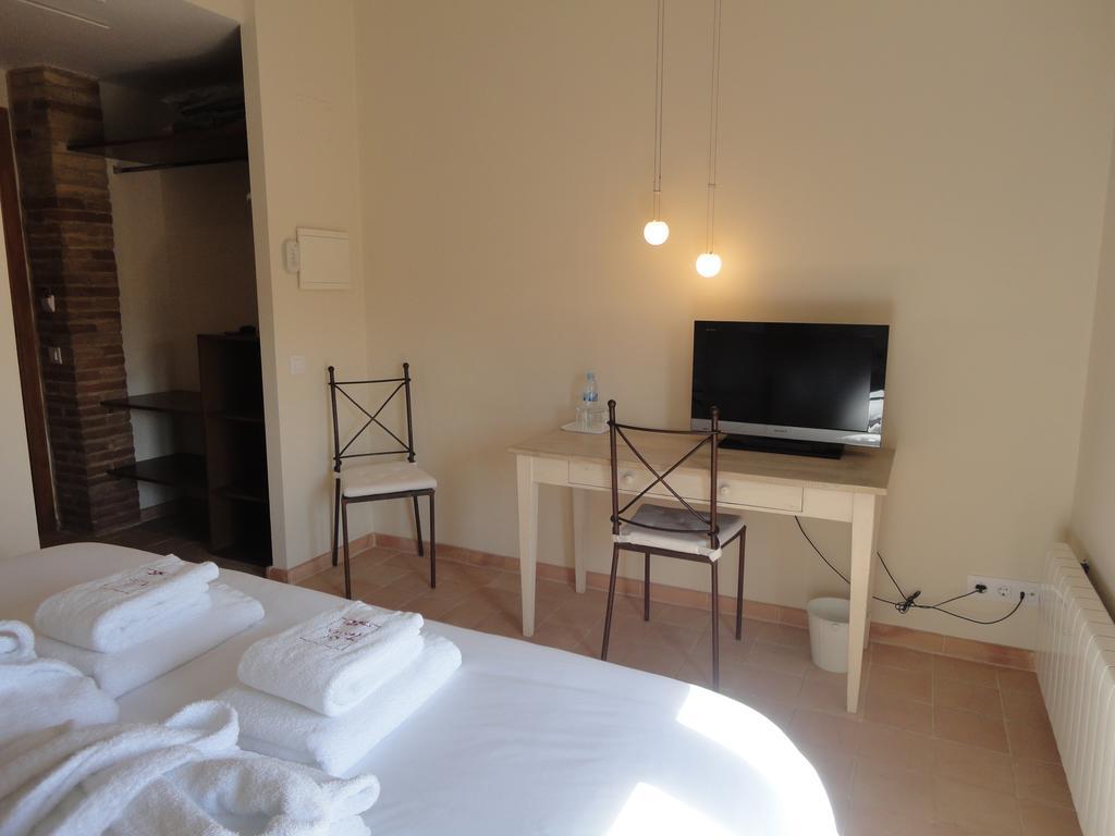 Hotel Rural Cal Torner Adults Only Guiamets Bagian luar foto