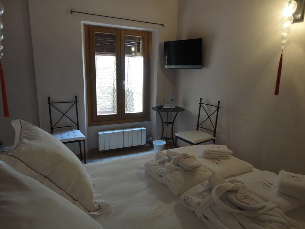 Hotel Rural Cal Torner Adults Only Guiamets Bagian luar foto