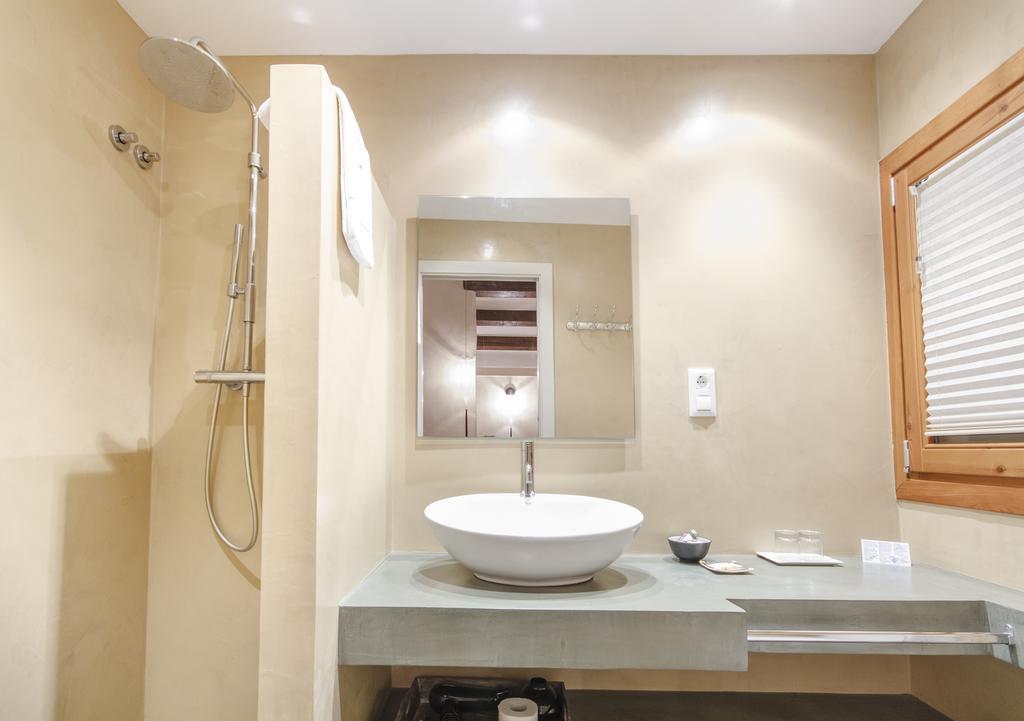 Hotel Rural Cal Torner Adults Only Guiamets Bagian luar foto